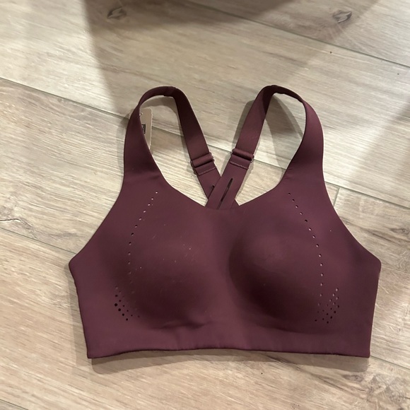 lululemon athletica Other - Lulu lemon sports bra 32D